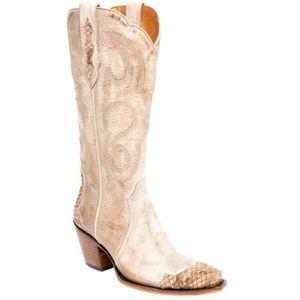 NWOT Idyllwind Western Women’s Boots Snip Toe Color Sand